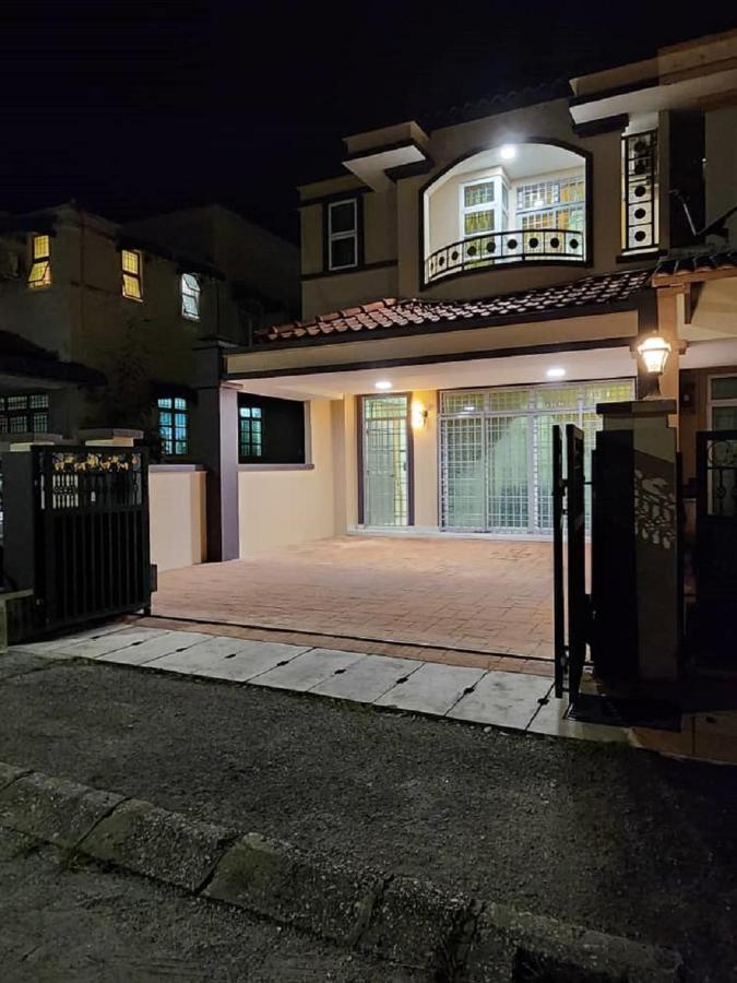 Galaxy Guest Home By Ipoh Maju Stay Экстерьер фото