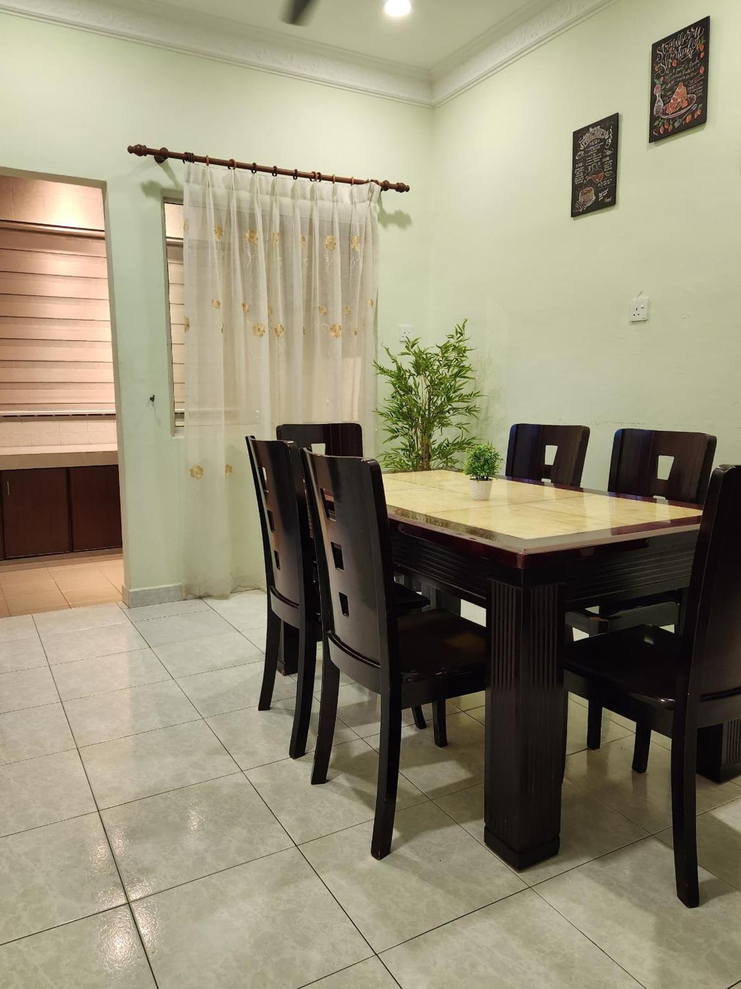 Galaxy Guest Home By Ipoh Maju Stay Экстерьер фото