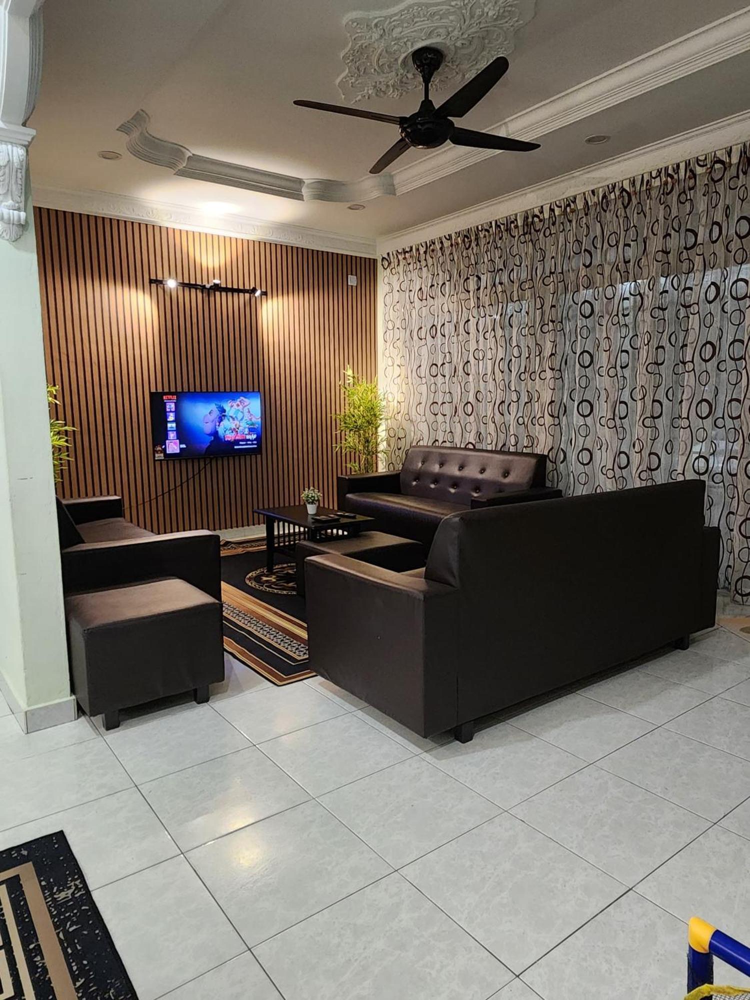Galaxy Guest Home By Ipoh Maju Stay Экстерьер фото